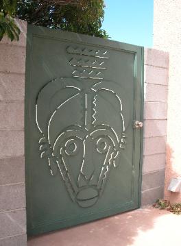AFRICAN TRIBAL MASK PRIVACY GATE