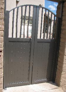 double slatted latilla gates