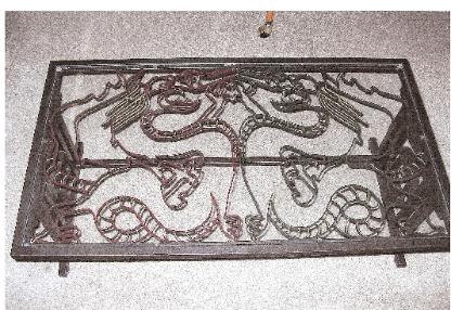 chinese dragon table